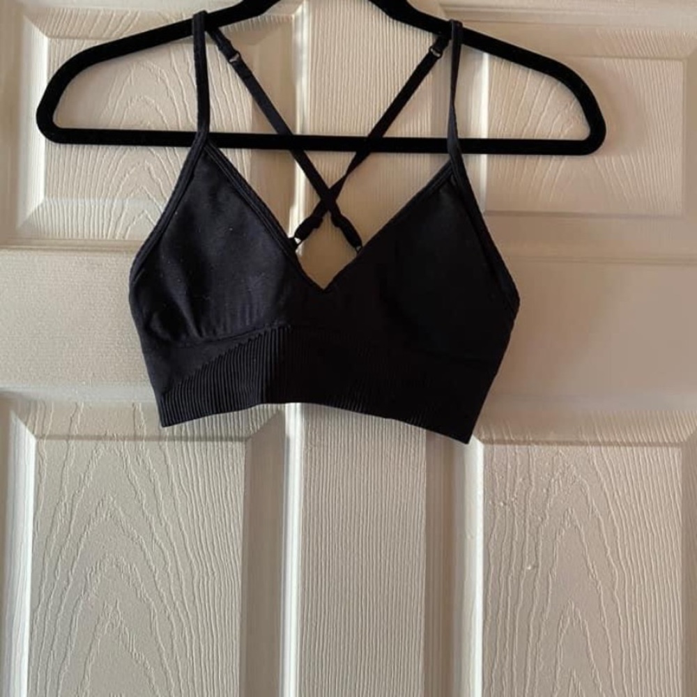 Lulu Lemon Bundle - Picture 8 of 11